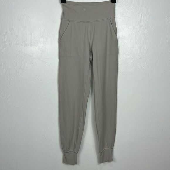 Lululemon Athletica Mid Rise Jogger Pants In Light Beige Size 2 - Picture 1 of 8